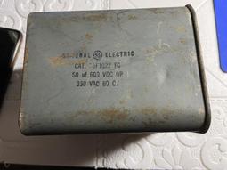 【電 容】美國 GE  6000uF / 40V ( 50V SURGE) 早期鎖螺絲電解電容﹝86F157MH﹞ 歷史價格詳細信息