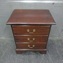 新竹二手家具◎百豐悅2手家具-二手 餐桌椅 130公分胡桃木色餐桌 吃飯桌 4人餐桌 套房家具 台中二手傢俱 竹南2手家具 歷史價格詳細信息