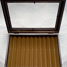 古董級老實木椅.超過40年的椅子四張，然後還有兩張紅色的整套一起.分開也可詳談(物品在潭子) 歷史價格詳細信息