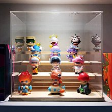 泡泡瑪特展示盒 帶燈收納展示盒 透明實木手辦防塵罩多拉哆啦a夢玩偶 歷史價格詳細信息