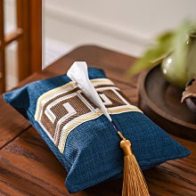 【熱賣】車載紙巾盒車內用扶手箱汽車衛生紙盒套掛式高級感創意可愛小兔子女 歷史價格詳細信息