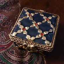 全新 細緻鑽飾羊齒蕨 別針 ☆湘湘小舖☆ 歷史價格詳細信息