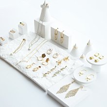 首飾展示架飾品陳列店鋪輕奢紅色絨布相框項鍊架拍攝道具戒指託盤 歷史價格詳細信息