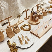 (全新) 首飾套組 (項鍊、夾式耳環、戒指、手錬) 首飾配飾禮盒 一整組造型好搭配 高貴華麗 光彩奪目 歷史價格詳細信息