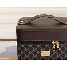 化妝包多功能便攜手提化妝品收納包跟妝紋繡美甲新款網紅化妝箱 歷史價格詳細信息