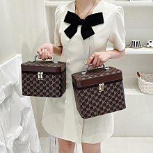 居家家化妝包女旅行便攜實用新款網紗式化妝品洗漱品大容量收納袋 歷史價格詳細信息