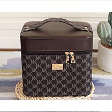 【締造】化妝包女可攜式大容量ins風超火防水洗漱包袋旅行化妝品收納包 歷史價格詳細信息