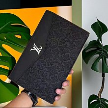 品牌真皮壓花小方包女2023新款斜挎包氣質中老年媽媽包軟皮單肩包 歷史價格詳細信息