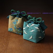 《名壺 收藏 鑑賞1》紫砂七老朱可心嫡傳弟子李碧芳作品—老紫砂壺文革老壺大師李碧芳制 歷史價格詳細信息