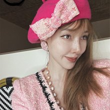 秋意配色小香風外套整體細節都很精致春秋款灰調綠襯衫上身版型不錯鉤花領面料帶光澤感外套衣長5 歷史價格詳細信息