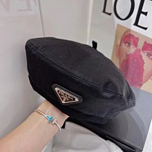 現貨MOMO-PRADA 倒三角標貝雷帽子女秋冬情侶款復古畫帽子百搭時尚潮流帽子子男女簡約 歷史價格詳細信息