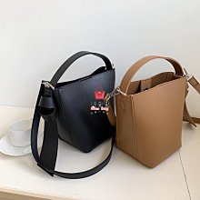 女生單肩大流浪包 鏈條斜背包高級感小包包女 新款菱格鏈條包小眾質感百搭斜挎包-予你優選 歷史價格詳細信息