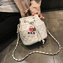 鏈條菱格迷你水桶包秋冬質感包包斜背包女手提小包包-時尚箱包 歷史價格詳細信息