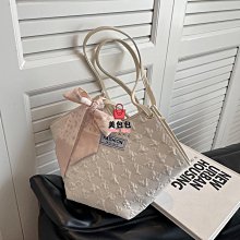 2022春夏季流行新款通勤大包包韓版簡約大容量百搭腋下單肩手提水桶斜挎托特包--麥包包 歷史價格詳細信息