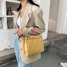 女包包質感菱格水桶包網紅洋氣單肩包女2021新款高級小眾時尚斜挎包水桶包 流行 精品 歷史價格詳細信息