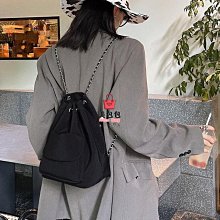 簡約休閑綢布黑色鏈條水桶包包韓版抽繩束口尼龍牛津布肩背包側背包女生大容量通勤帆布雙肩後背包--麥包包 歷史價格詳細信息
