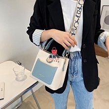 斜挎包 斜背包 百搭ins斜挎包斜背包包女2023新款潮純色復古托特包學院風休閑大容量包81 BL057 歷史價格詳細信息