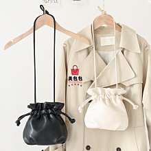 時尚抽繩水桶包夏季新款包包女大容量ins百搭小眾軟皮單肩斜背包--麥包包 歷史價格詳細信息