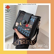 一顆方糖 包包女斜背包大容量 通勤大容量包包 女包 時尚簡約質感斜背包韓版ins斜背包 小方包 韓版包包 淑女包-李李 韓國女裝 歷史價格詳細信息