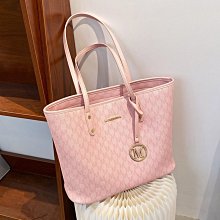 【熱賣精選】單肩手提媽咪包大容量耐磨結實斜挎簡約大方新款女款字母印花包包 歷史價格詳細信息