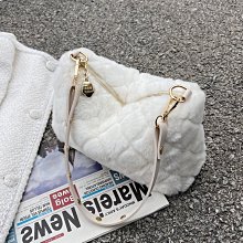 百搭ins斜挎包包女2022新款潮秋冬時尚復古小方包法國小眾腋下包 歷史價格詳細信息