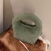 百搭ins斜挎包包女2022新款潮秋冬時尚復古小方包法國小眾腋下包 歷史價格詳細信息