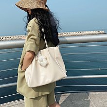 包 2022 新款時尚斜挎包女士夏季全肩包餃子包--麥包包 歷史價格詳細信息