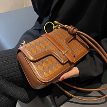 今年流行爆款小包包秋冬季新款女包小眾百搭斜挎包單肩腋下包 歷史價格詳細信息