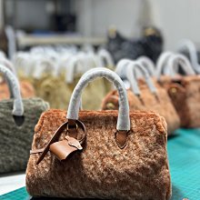 品牌包包女2023新款真皮秋冬手提流行斜跨小包單肩質感小圓包 歷史價格詳細信息