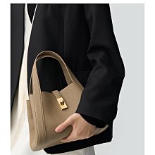 斜挎包女高級感小眾女包2023新款牛皮馬鞍包鏈條休閒百搭單肩包潮 歷史價格詳細信息