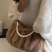 毛絨絨手提包包 秋冬時尚單肩斜挎毛毛包女 百搭單肩斜挎包 高級感手提毛毛包 小包包 2024新款 手提包 手提袋 百搭-滿599免運 歷史價格詳細信息