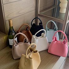 【荔枝紋手提水桶包】韓版奶油色百搭斜背包女 高級質感側肩包 大容量包包 流行 精品 歷史價格詳細信息