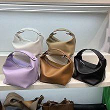 手提包 水桶包 高級感洋氣小包包女2024新款流行寬肩帶斜挎包時尚爆款通勤水桶包-悅享樂購滿599免運 歷史價格詳細信息