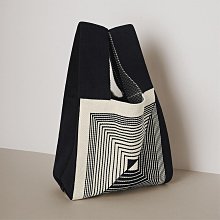 針織--隨興品味寬圓領撞色英文排字印圖前短後長連袖針織毛衣(黑.灰XL-5L)-X217熊衣褲語 歷史價格詳細信息