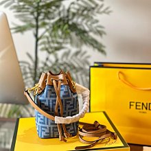 『瑤瑤代購』FENDI手提包 最新款 頂級貨 原單大牌 時尚百搭丹寧牛仔老花老花腋下包單肩斜挎包42HJ920 歷史價格詳細信息