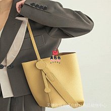 2024牛皮流浪包腋下托特包女大容量通勤包黑色雙鏈條單肩斜挎女包草編包 編織包 女菜籃包 藤編包包 竹編包 歷史價格詳細信息