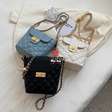 高級感包包女 經典寬頻馬鞍包 ins時尚斜背包 時尚印花斜背包小方包潮-悅享樂購滿599免運 歷史價格詳細信息