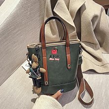 精美斜包 手提水桶包2024潮百搭鱷魚紋水桶包復古寬肩帶單肩斜挎包大包 流行 歷史價格詳細信息