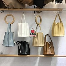 【褶皺水桶側背包/斜背包】已斷。好貨!!獨家珍藏款???? ☆優月皺褶專賣三宅一生風◇泰國包包☆摺衣‧褶衣‧折衣‧褶皺MEPP。獨家不退 歷史價格詳細信息
