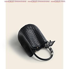 冬季小眾包包女2022新款時尚高級感女包休閒單肩包洋派百搭斜挎包 歷史價格詳細信息