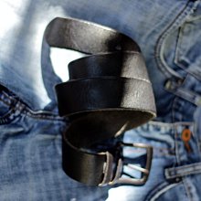 韓國真皮牛皮多口袋拉鍊款側背包/斜背包～黑色 歷史價格詳細信息