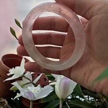 A+天然粉水晶手環～窄版～《桃10款》～手圍18號（配戴舒服）、手圍18.5號（配戴合手）～內徑57.5mm寬15厚10mm～粉紅少女心！芙蓉玉｛熊寶貝珠寶｝～ 歷史價格詳細信息