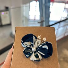 !中國藍Anewei藍染小花胸針 髮夾（附草編包裝盒） 歷史價格詳細信息