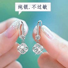 四葉草耳釘2024新款18K包金玫瑰金紅色白黑綠輕奢氣質女大氣耳環 歷史價格詳細信息