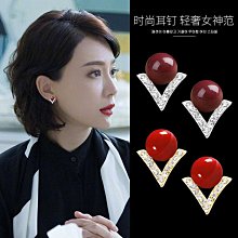 Coppii 服飾运动綠色葉子項鏈2023新款潮輕奢高級時尚氣質防過敏金枝玉葉鎖骨鏈女 歷史價格詳細信息