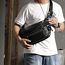 男士斜挎包大容量胸包男款騎行機車揹包潮牌郵差包機能多功能挎包 歷史價格詳細信息
