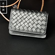 『皮皮創』原創設計手作真皮編織斜背包。日系簡約黑色頭層植鞣牛皮編織包男女隨身小包真皮單肩迷你小包 歷史價格詳細信息