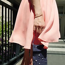 針織--隨興品味寬圓領撞色英文排字印圖前短後長連袖針織毛衣(黑.灰XL-5L)-X217熊衣褲語 歷史價格詳細信息