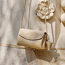 今年流行小包包女單肩包2024新款迷妳斜挎包 斜挎包 庫洛米包包 可愛斜挎包 H7小眾設計奶油小方包-陽光優選 歷史價格詳細信息