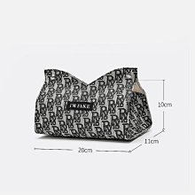 【熱賣】車載紙巾盒車內用扶手箱汽車衛生紙盒套掛式高級感創意可愛小兔子女 歷史價格詳細信息